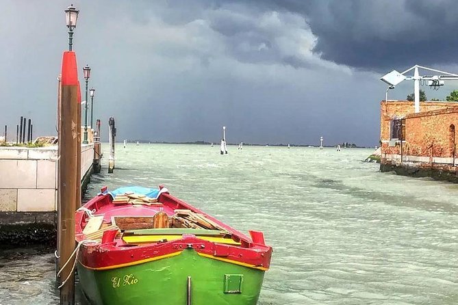 Learn to Row in the Canals of Venice - Canals of Cannaregio