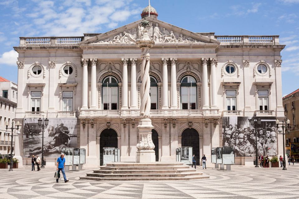 Lisbon: Barrio Alto and Chiado Tuk Tuk Tour - Accessibility