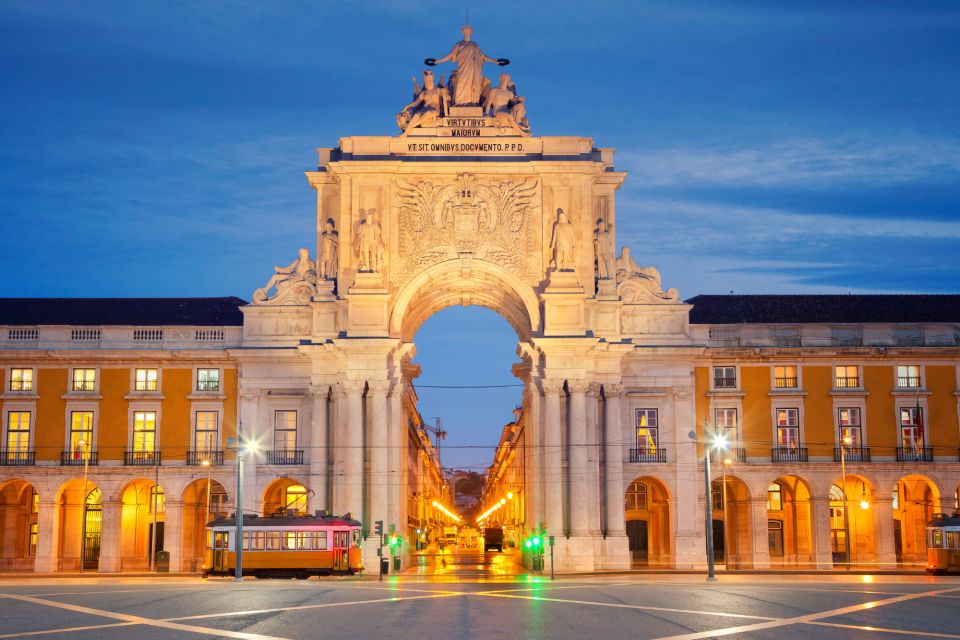 Lisbon: First Discovery Walk and Reading Walking Tour - Important Information and Requirements