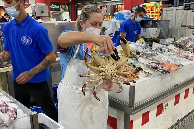 Lisbon Market and Food Tour With Cooking Class and Lunch - Portuguese Tempura Starter