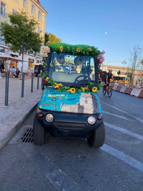 Lisbon: Old Town Sightseeing Tuk-Tuk Tour - Meeting Point