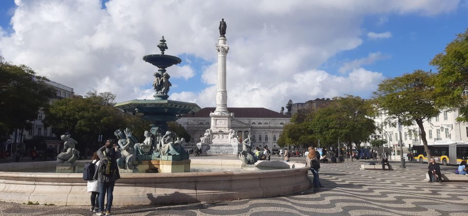 Lisbon: Private Walking Tour of the Citys Highlights - Explore Famous Neighborhoods