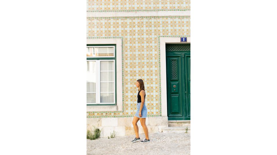 Lisbon: Private Walking Tour With Professional Photoshoot - Guided Walking Tour Highlights