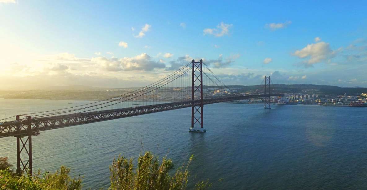 Lisbon: Scenic Sightseeing Private Tour by Minivan - Tour Experience