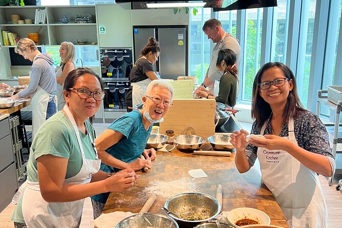Local Cuisine Cooking Class in Singapore - Transportation and Nearby Landmarks