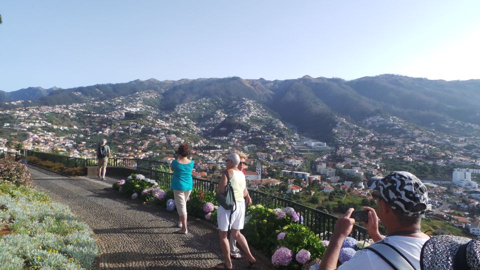 Madeira: Cabo Girao, Jeep Tour Adventure and Wine Tasting - Traditional Madeiran Bar Experience