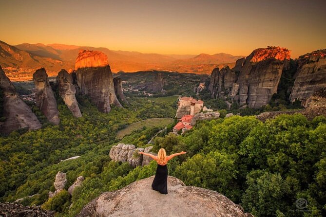 Majestic Sunset on Meteora Rocks Tour - Local Agency - Appropriate Attire