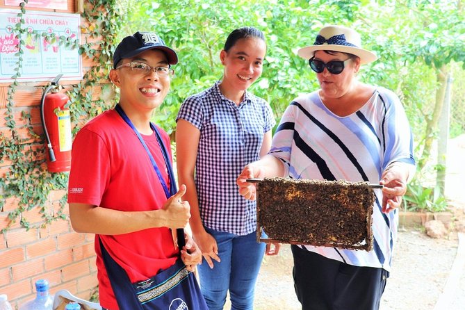 Mekong Delta River Cruise Adventure Tour From Ho Chi Minh - Sampling Traditional Mekong Cuisine