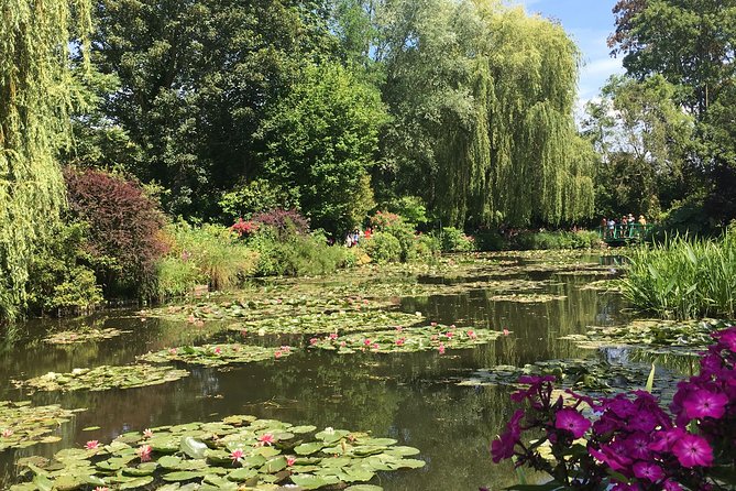 Monets Gardens & House With Art Historian: Private Giverny Tour From Paris - Inclusions and Meeting Points