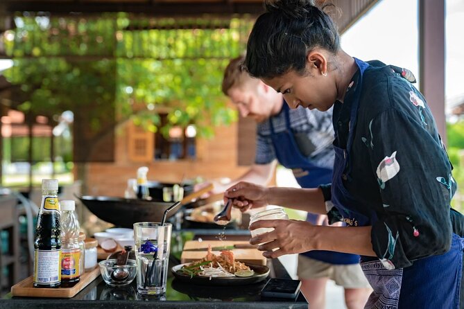 Morning Session - Thai Cooking Class in Traditional Pavilion With Beautiful Farm - Cooking in the Traditional Pavilion