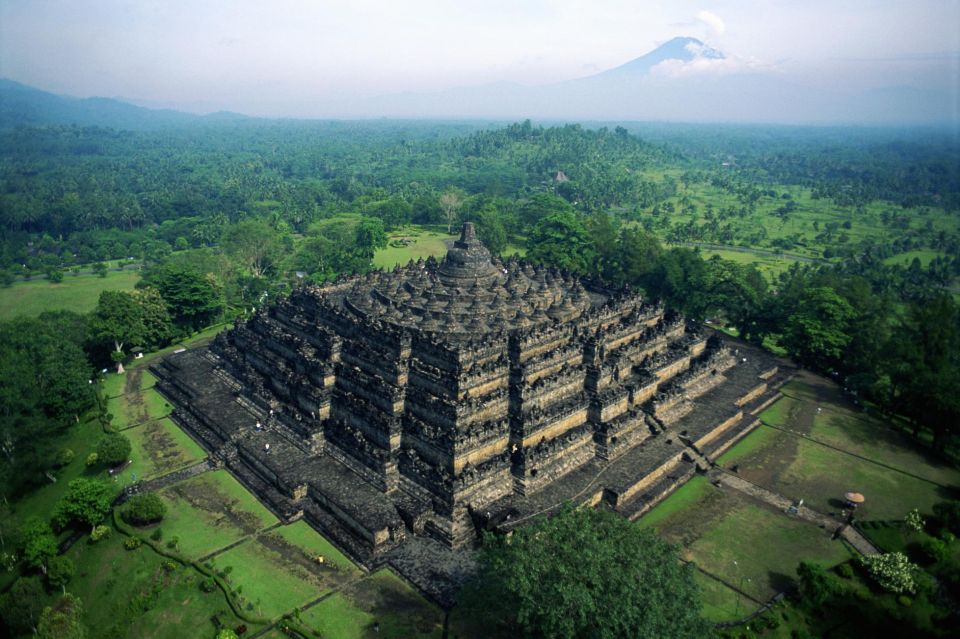 Mount Merapi Sunrise, Borobudur Climb Up & Prambanan Temple - Highlights