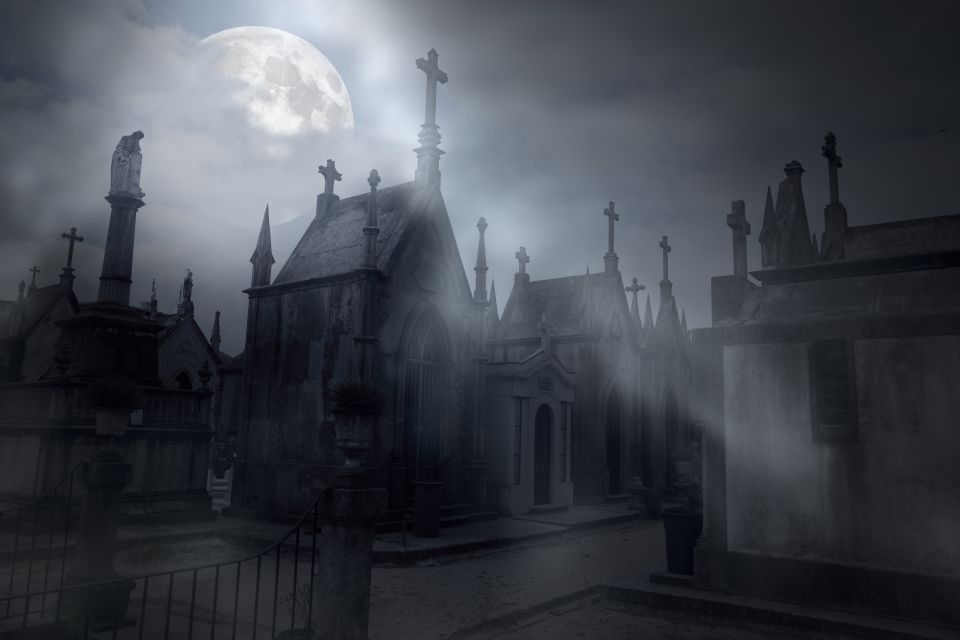 New Orleans: Night Cemetery and Ghost BYOB Bus Tour - Optional Tips for the Tour Guide