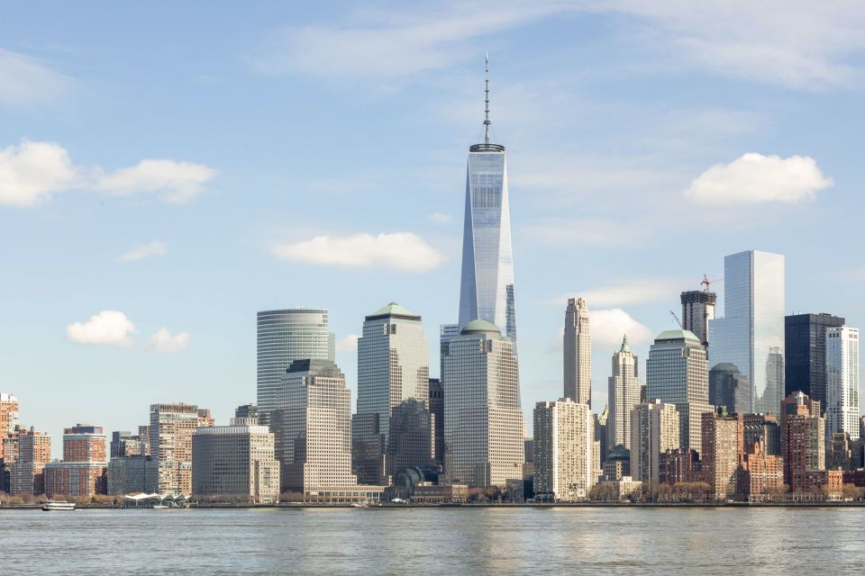 New York City: 9/11 Ground Zero All Access Tour - Oculus Center and 9/11 Memorial Pools