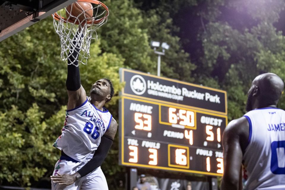 New York City Basketball Walking Tour - Holcombe Rucker Park