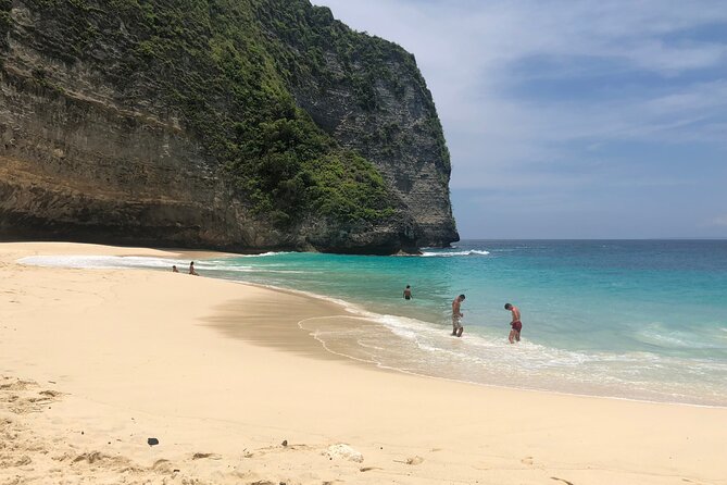 Nusa Penida Island Beach Tours - Visiting Kelingking Beach