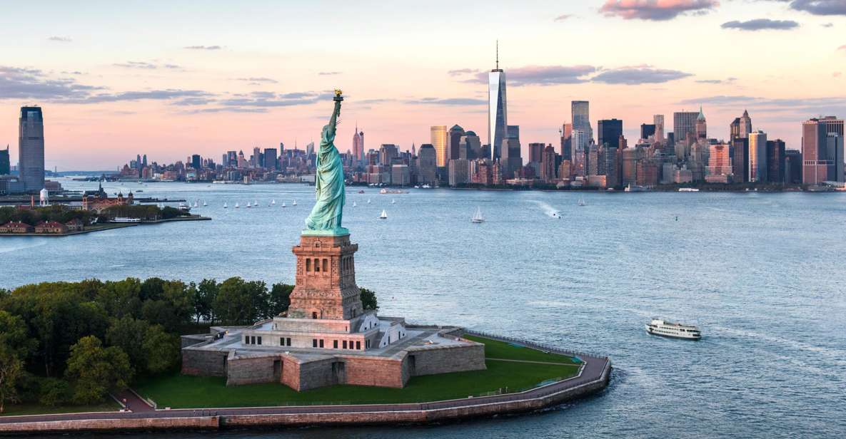 NYC: Visit Statue of Liberty & 3h Manhattan Walking Tour - Meeting Point and Duration