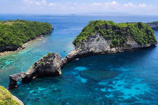 One Day Nusa Penida Island West & East - Enjoying Crystal Bay