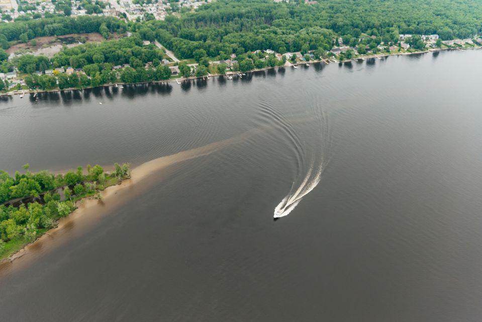 Ottawa: Scenic Helicopter Flight - Departure Location and Museum