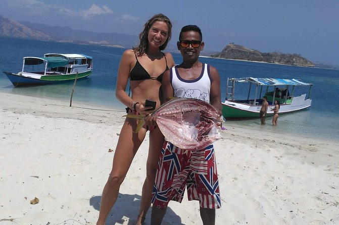 Pauls Flores Tour Labuan Bajo to Ende Flores Land Tour Inland by Car 6 Days - Booking Process