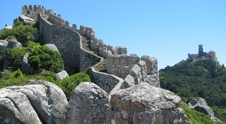 Pena Palace & Sintra- Private Tour in Classic Car/Van - Sintra Old Town Visit