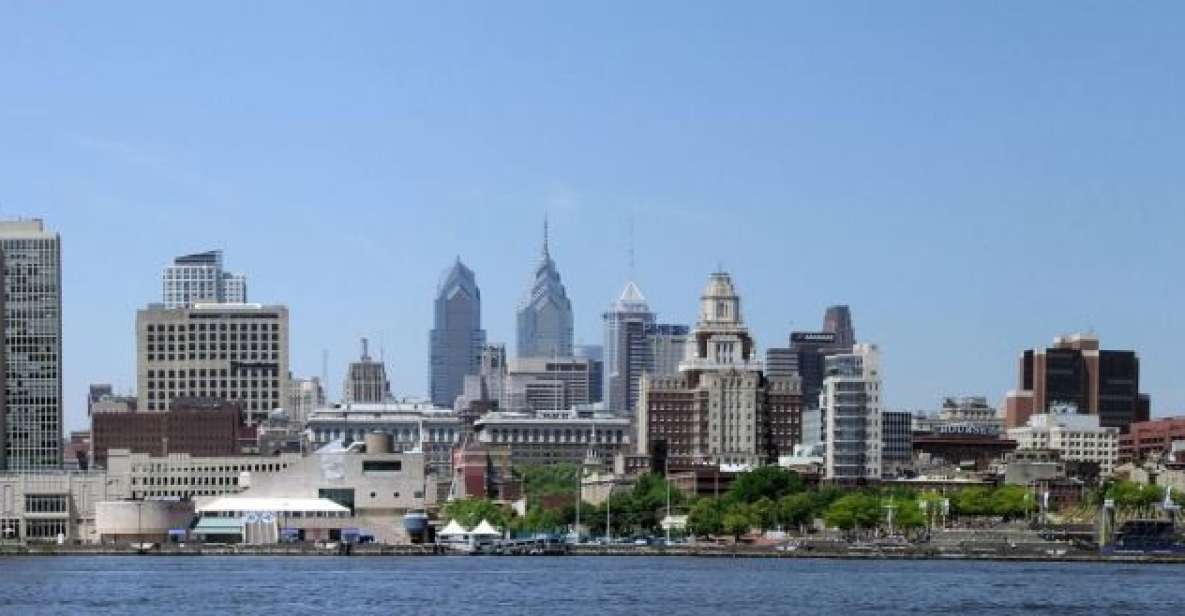 Philadelphia: Private 2-Hour Historic Walking Tour in English - Learning About 18th Century Figures