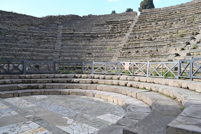 Pompeii and Herculaneum Private Walking Tour With an Archaeologist - Daily Life of Ancient Romans