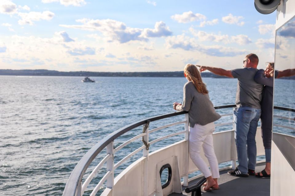 Portland: Best of Maine Lighthouse Scenic Cruise - Civil War Era Forts