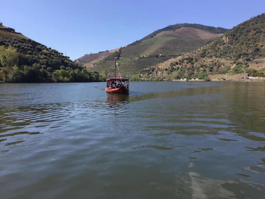 Porto: Douro Valley Day Trip With Wine Tasting and Lunch - Douro River Boat Ride