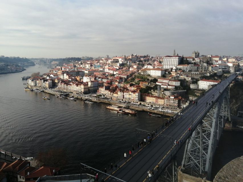 Porto Highlights With Traditional Lunch - Included