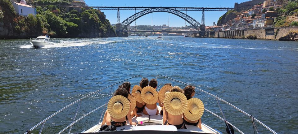 Porto: Luxury Yacht Tour on Douro River - Sunset or Daytime - Customer Reviews