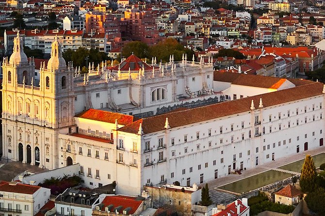 Private 3-Hour City Tuk Tuk Tour of Lisbon - Included Features