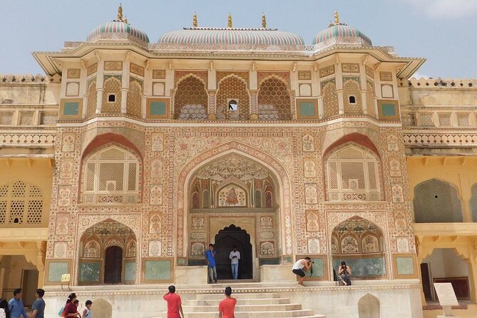 Private Full-Day Sightseeing Tour of Jaipur With Guide - Convenient Hotel Pickup/Drop-off