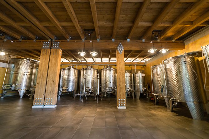 Private Pompeii Wine Tasting With Lunch - Indulge in a 3-Course Lunch