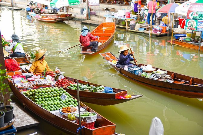 Private Tour: Floating Markets of Damnoen Saduak Cruise Day Trip From Bangkok - Experience at the Floating Market