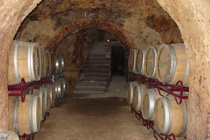 PRIVATE TOUR -Madrid Wineries Day Tou With Hotel Pickup and Lunch - Booking and Availability