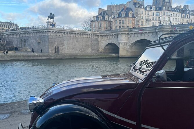 Private Tour Paris Little-Known Places 2 Hours in Citroën 2CV - Passing by Iconic Landmarks