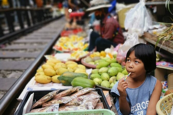 Private Tour to Railway Market and Damnoen Saduak Floating Market - Highlights of Railway Market