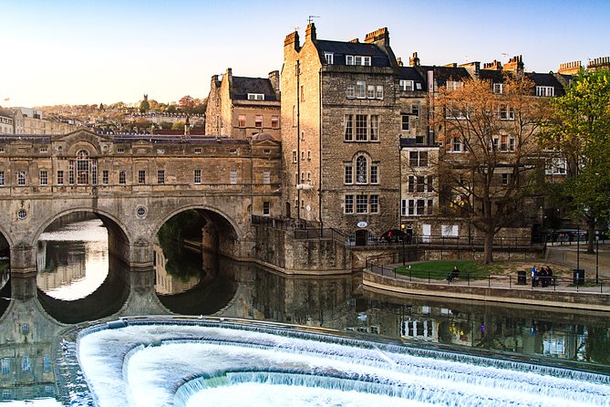 Private Tour to Stonehenge, Bath and The Cotswolds - Roman Baths Museum Visit