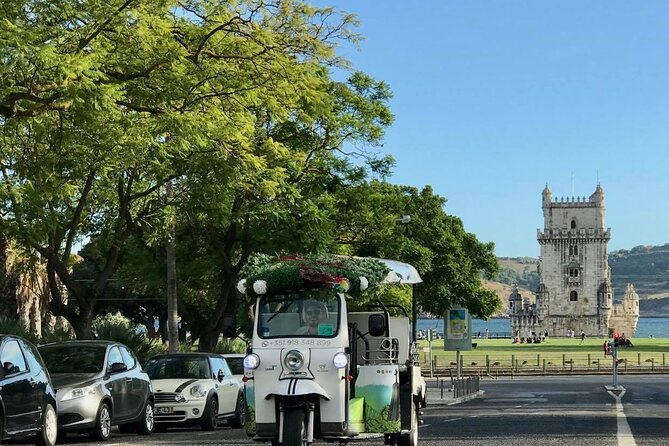 Private Tuk Tuk Tour in Old City Lisbon (Standard-1h30) - Confirmation and Accessibility