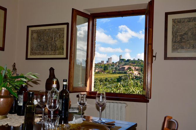 Private Tuscany Tour: Siena, San Gimignano and Chianti Day Trip - Discovering UNESCO Town of San Gimignano