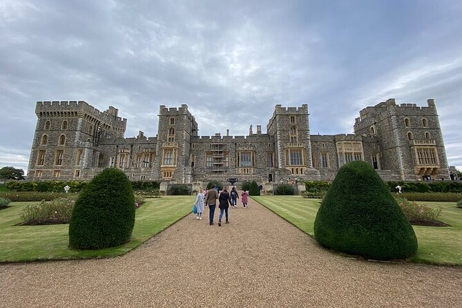 Private Windsor Castle and Stonehenge Day Tour - Highlights