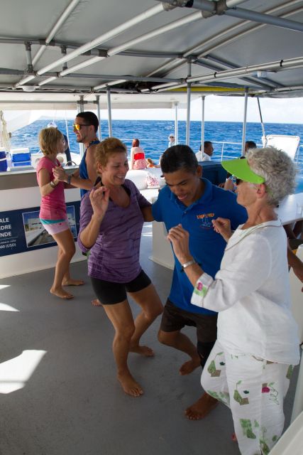 Puerto Plata: Catamaran Snorkeling Trip With Buffet - Music and Animation During Sail