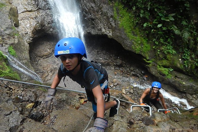 Pure Trek Canyoning and Waterfall Rappelling Tour in La Fortuna - Recommended Gear and Attire
