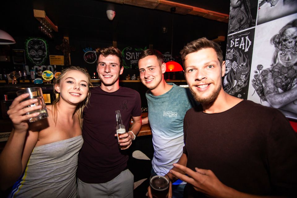 Queenstown: Bar Crawl With 5 Free Shots and Pizza - Highlights of the Tour