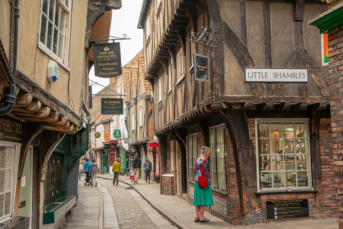 Romans, Vikings and Medieval Marvels in York: A Self-Guided Audio Tour - Meeting and Pickup