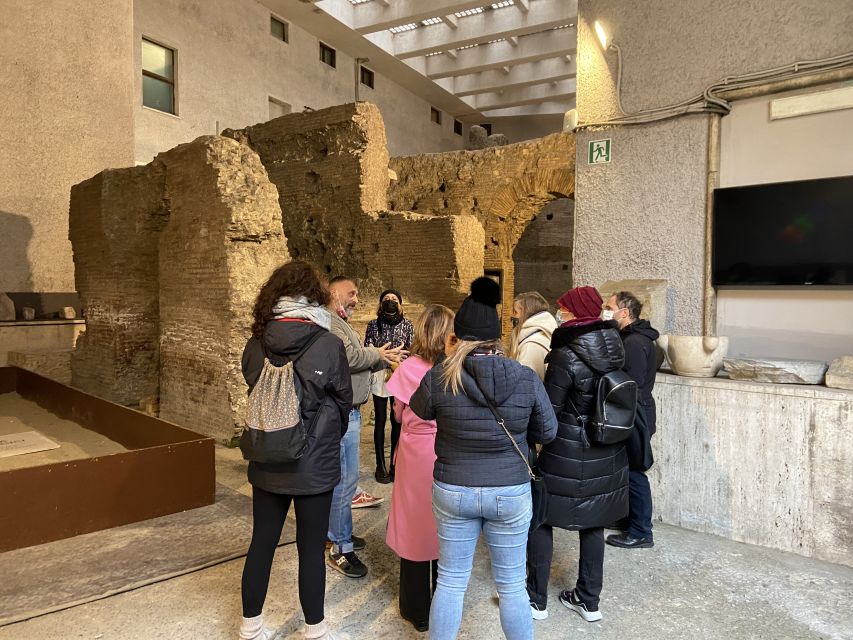 Rome: City Center Hidden Highlights Guided Walking Tour in English - Meeting Point and Finish Line