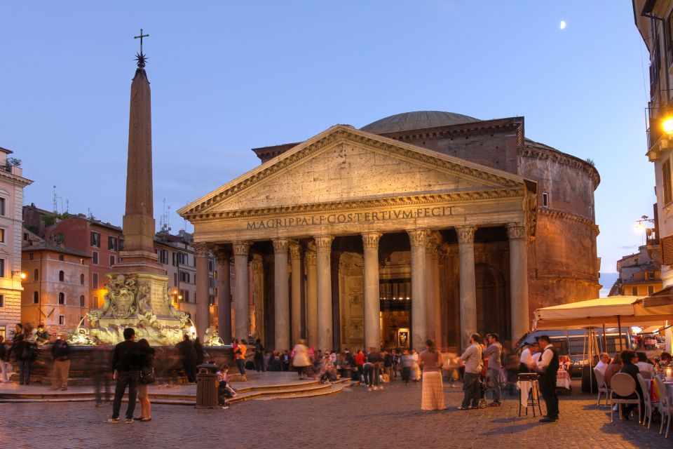 Rome: Nighttime Private Walking Tour With Local Guide - Exploring Baroque Masterpieces