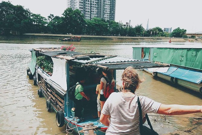 Saigon Night Sights & Local Food by Motorbike| Opt: Ao Dai Riders - Learn About Vietnams Independence Struggle