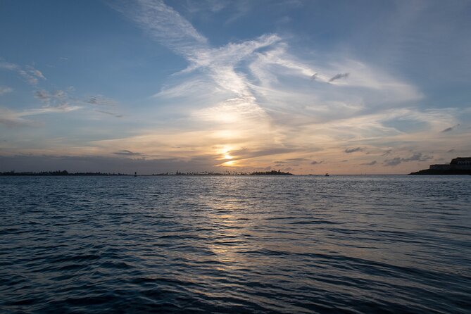 San Juan Sunset Harbor Boat Ride - Included Amenities