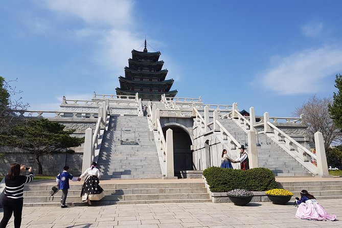 Seoul City Sightseeing Tour Including Gyeongbokgung Palace, N Seoul Tower, and Namsangol Hanok Village - National Folk Museum